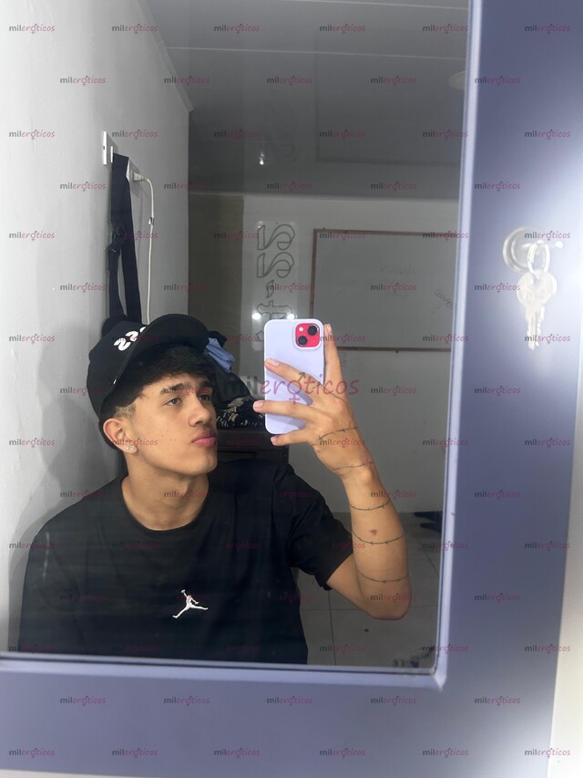 FOTOS DE HOLA SOY OUSTIN, MIDO 1.74, Y ESTOY LISTO PARA PASAR UN BUEN RATO CONTIGO