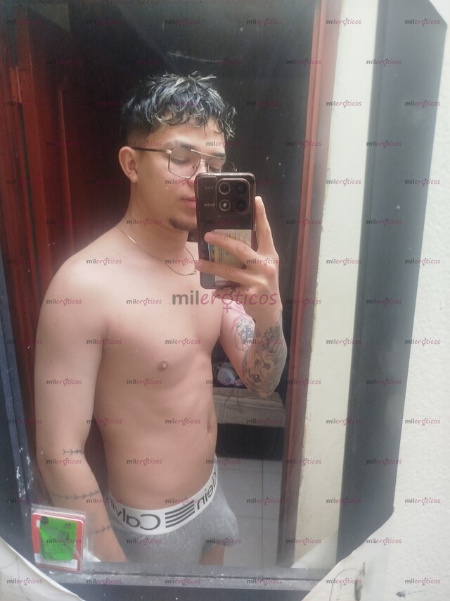 FOTOS DE ALTO FLACO DELGADO 1.80 HETERO SOLO MUJERES