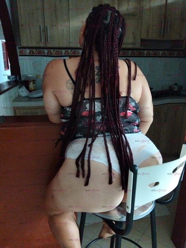 FOTOS DE LLEGUÉ CABALLONA CARA BONITA Y SENOS GRANDES PARA UNA RICA PAJA RUSA