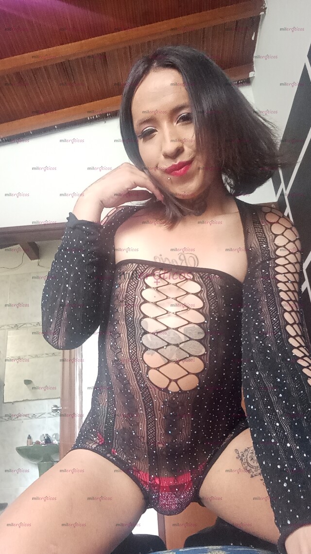 FOTOS DE CHICA VERSÁTIL FOGOSA EN BUSCA DE MUCHO PLACER