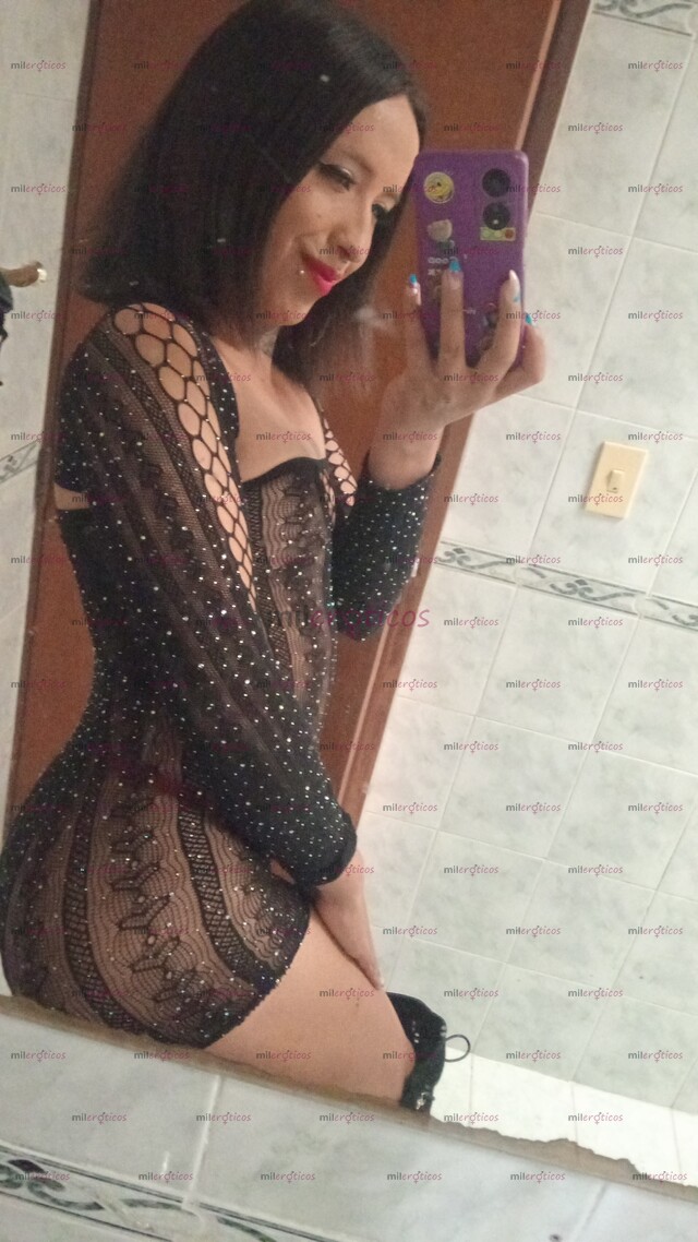 FOTOS DE CHICA VERSÁTIL FOGOSA EN BUSCA DE MUCHO PLACER