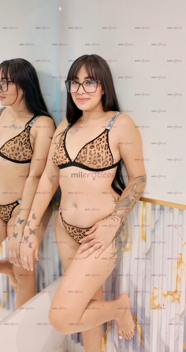 FOTOS DE FLACA SENSUAL JOVEN 19 AÑOS,DIVINO ROSTRO, DELICIOSAS TETAS,DEBUTANDO COMO SCORT