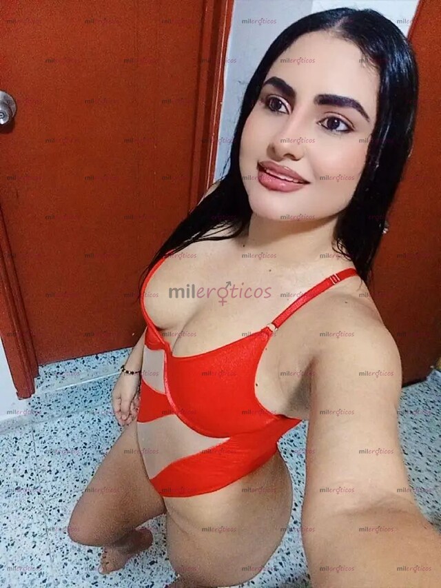 FOTOS DE NALGONCITA BONITA CON GANAS DE SACAR TODA TU LECHE