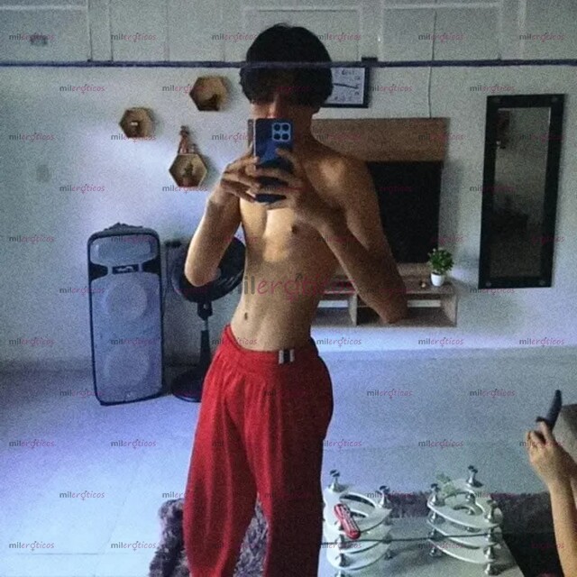 FOTOS DE CHICO JOVEN COMPLACIENTE DISPUESTO A HACER MUCHO PARA SATISFACERTE.