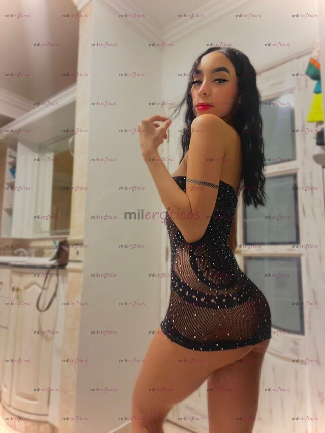 FOTOS DE SOY RAQUEL UNA MUÑEQUITA DE CINTURA PEQUEÑA Y CURVAS PELIGROSAS