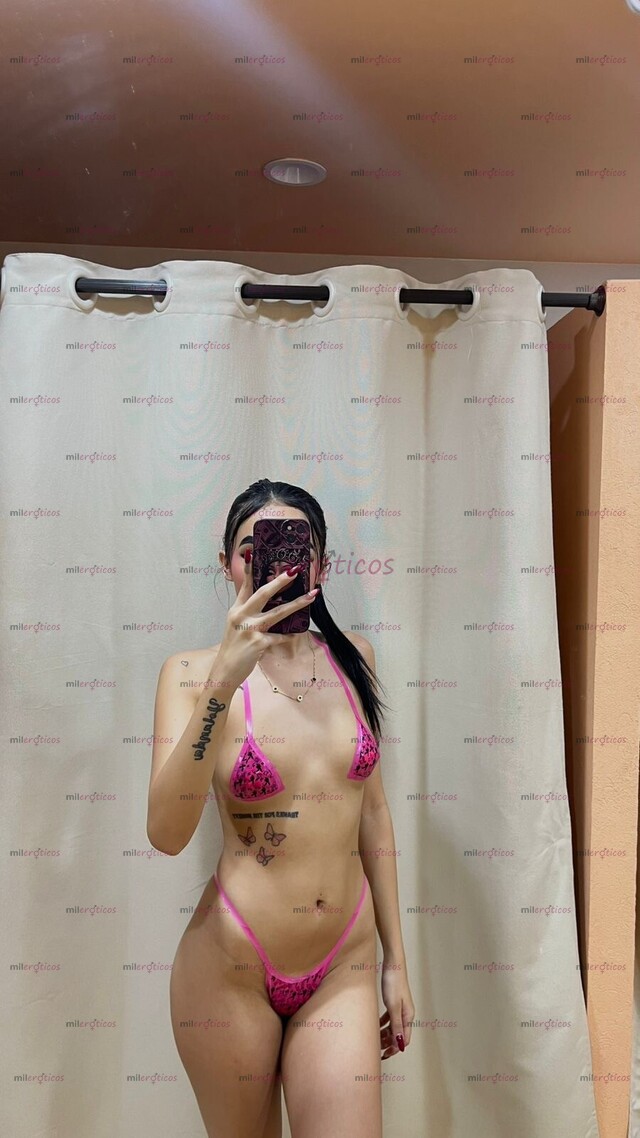 FOTOS DE SOY RAQUEL UNA MUÑEQUITA DE CINTURA PEQUEÑA Y CURVAS PELIGROSAS