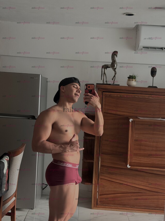 FOTOS DE NALGON JOVEN Y GUAPO COMPLACIENTE DISPUESTO A SATISFACERTE TOTALMENTE