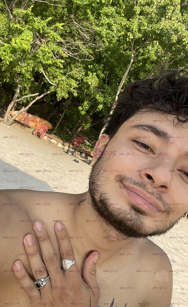 FOTOS DE TU ACTIVO FAVORITO Y CALIENTE SIMPLEMENTE POR LA ZONA ROMÁNTICA