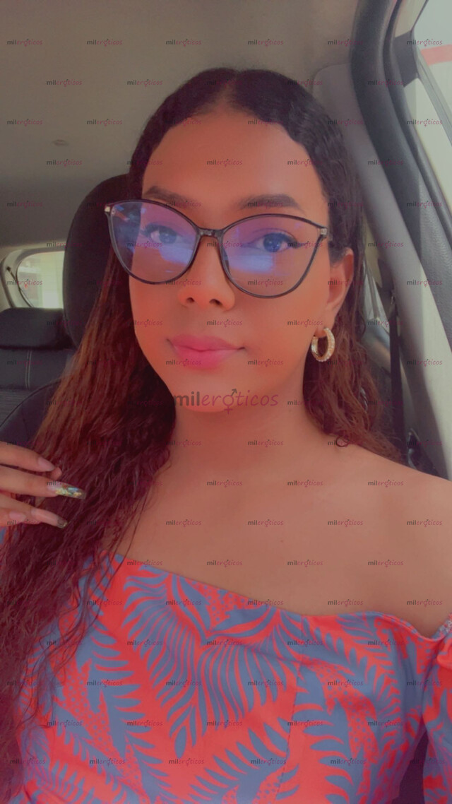 FOTOS DE CHICA TRANSEXUAL CALIENTE Y MUY DOTADA COMPLACIENTE A TUS DESEOS SEXUALES