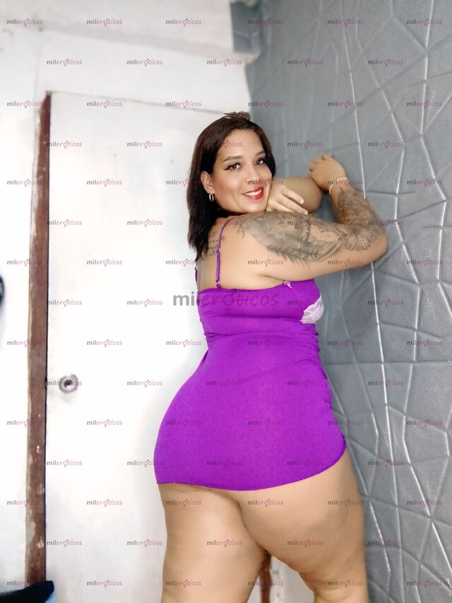 FOTOS DE TU PUTA NINFOMANA DE CULO GRANDE Y VAGINA JUGOSA
