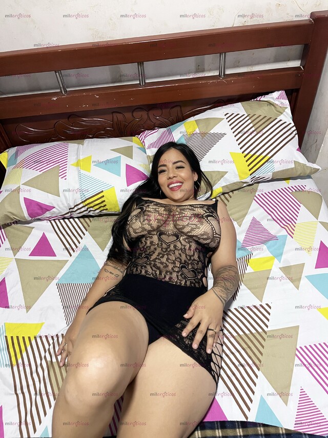 FOTOS DE HOLA MIS AMORES SOY VIOLETA UNA LINDA SCORT RECIÉN LLEGADA A LA CIUDAD
