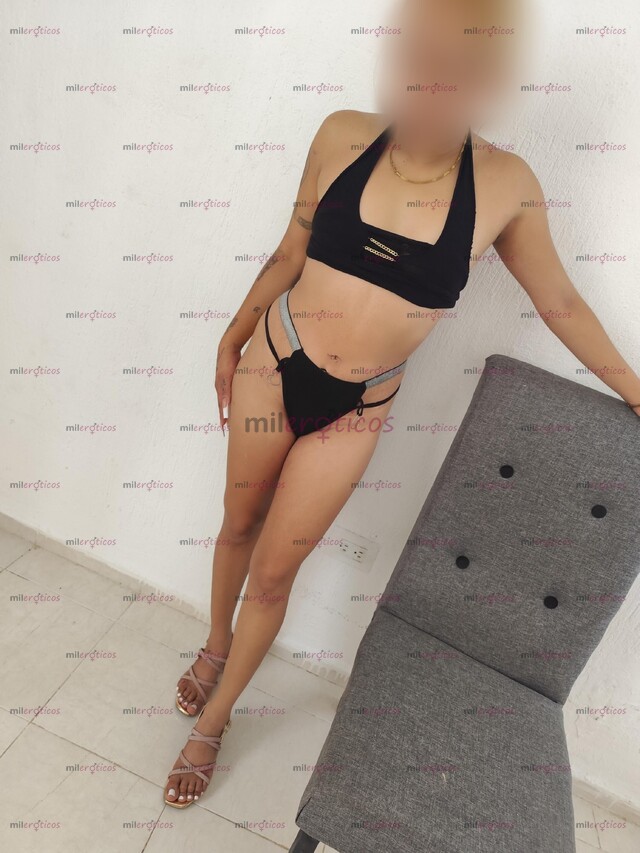 FOTOS DE CHARLY TU LINDA PETIT.SOY UNA CHICA FUERA DE SERIE ÚNICA E INIGUALABLE