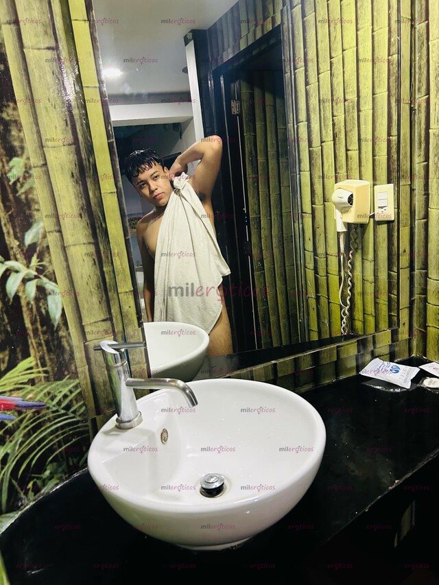FOTOS DE DYLAN UN JOVEN ATRACTIVO DISCRETO Y CALIENTE GENTE SOLVENTE