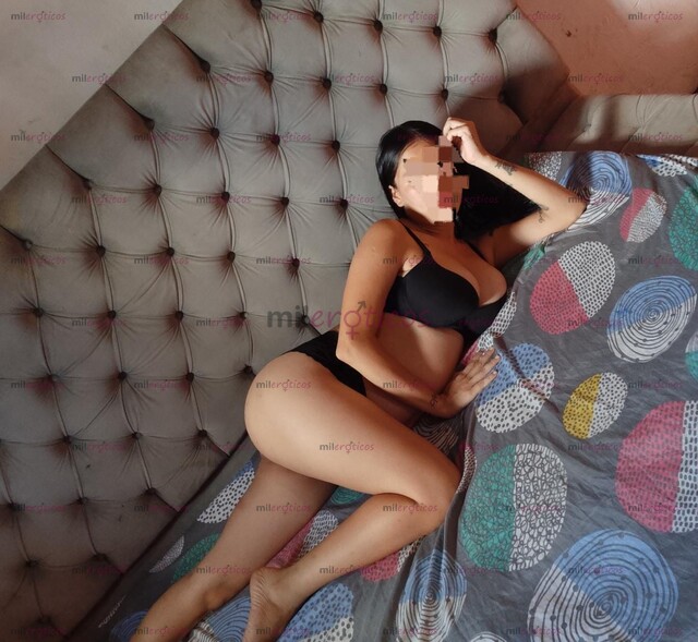FOTOS DE CHICA JOVEN DIVERTIDA VENEZOLANA CON GANAS DE SEXO DURO