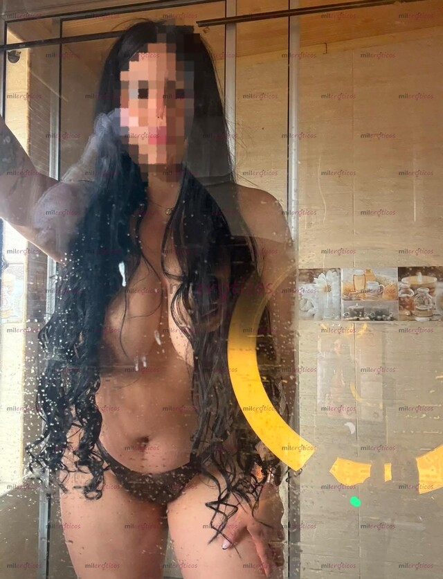 FOTOS DE CELESTE CURVY SENOS PERFECTOS Y HERMOSA CABELLERA