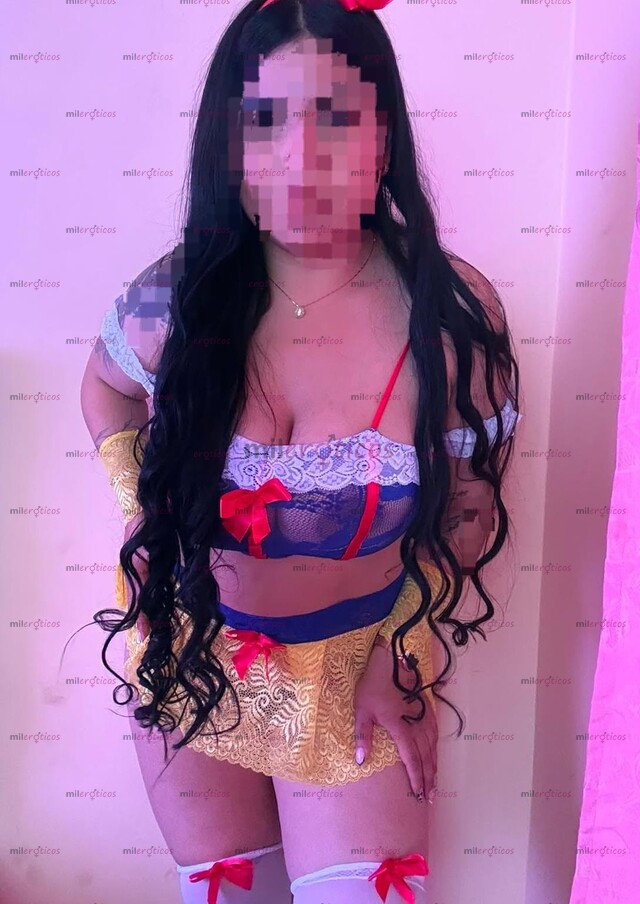 FOTOS DE CELESTE CURVY SENOS PERFECTOS Y HERMOSA CABELLERA