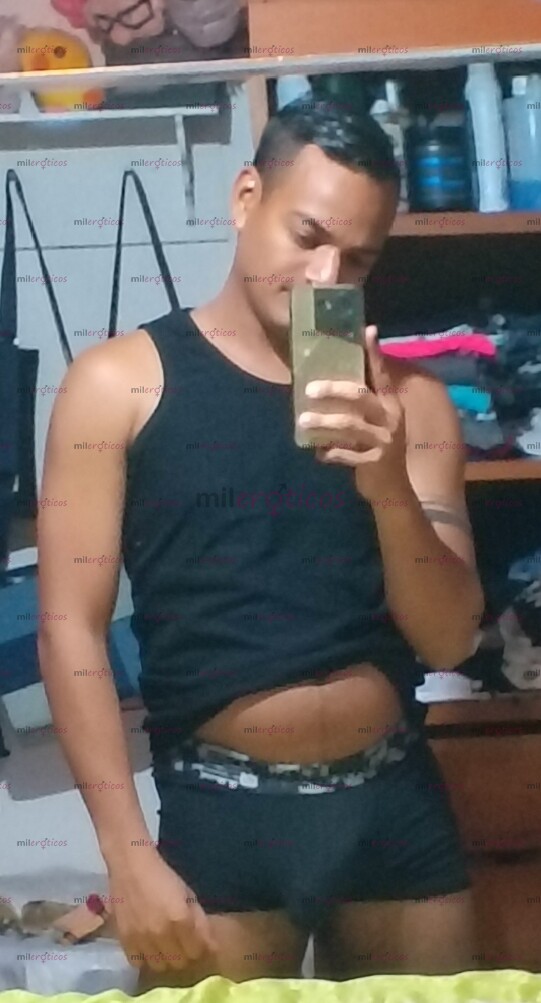 FOTOS DE JOVEN VENEZOLANO EXPERTO MASAJISTA CON 21 CM DE EXPERIENCIA