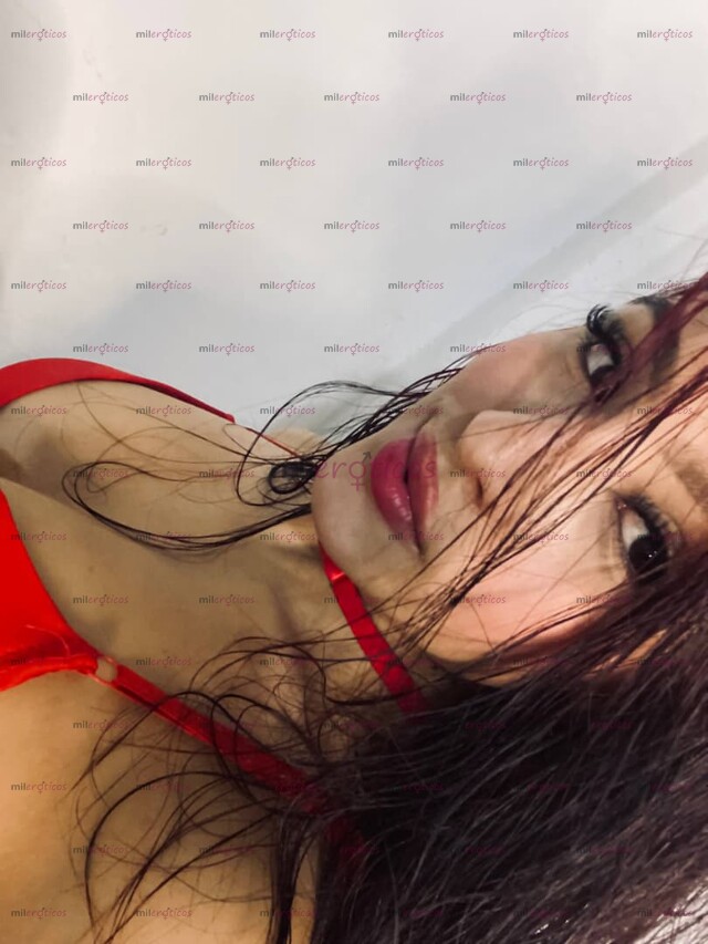 FOTOS DE CRISS JOVENCITA LISTA PARA SACAR TU LECHITA POR VIDEOLLAMADA, CHAT O LLAMADA