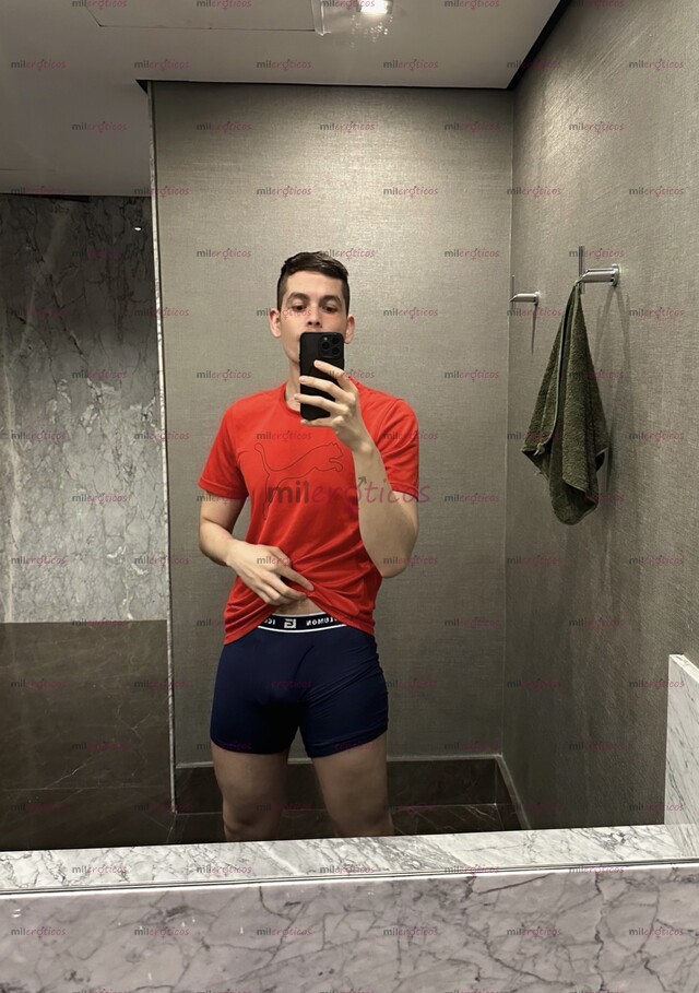 FOTOS DE VERGON CON 20 CENTÍMETROS DE PLACER LISTO PARA COMPLACERTE