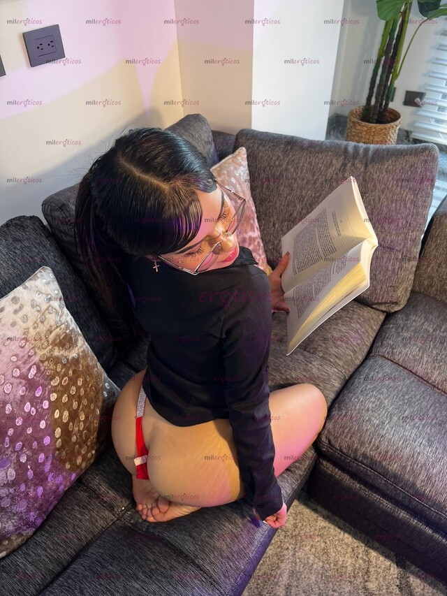 FOTOS DE SOY NEILA, CHIKITA DE 18 AÑITOS Y 1,50CM LISTA PARA EL SEXO MÁS RICO Y DELICIOSO