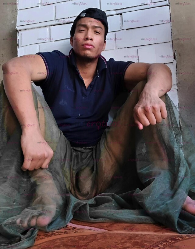 FOTOS DE MACHO SERIO Y RESERVARDO CON GANAS DE SEX
