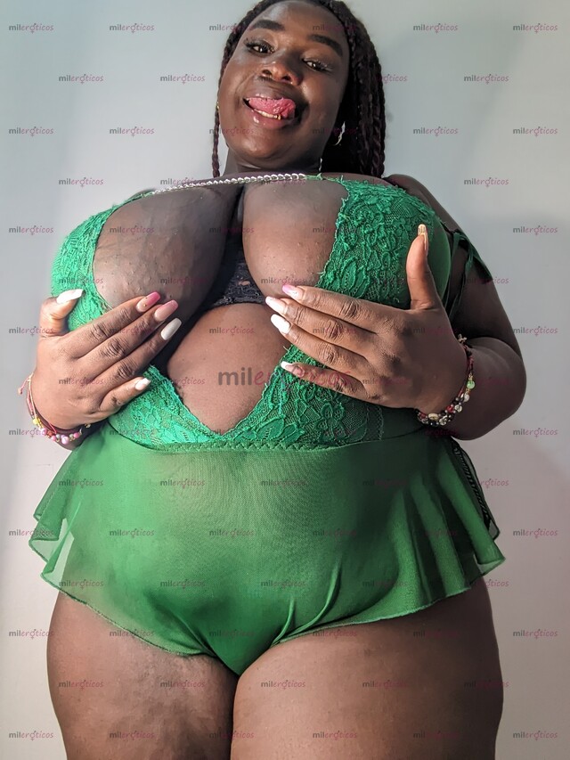 FOTOS DE DELICIOSA GORDITA DE TETAS Y CULO GRANDE EN BUSCA DE LECHE