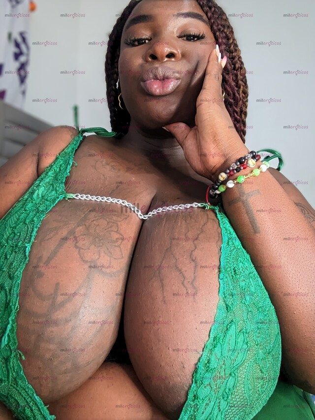 FOTOS DE DELICIOSA GORDITA DE TETAS Y CULO GRANDE EN BUSCA DE LECHE