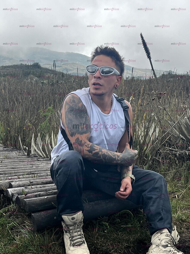 FOTOS DE UNA COMPAÑÍA ESPECIALIZADA EN ESCUCHAR Y ACOMPAÑAR.
