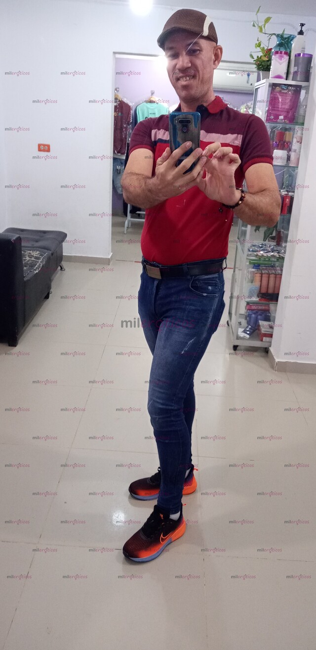 FOTOS DE JOVEN DE 45 AÑOS DISPONIBLE EN LOS HOTELES DE MAICAO
