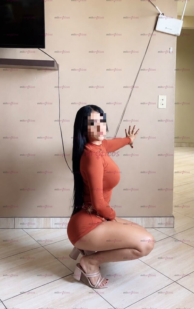 FOTOS DE PRECIOSA PELI NEGRA LLEGANDO PARA CONSENTIRTE Y PASAR UN MOMENTO RICO AMOR!!