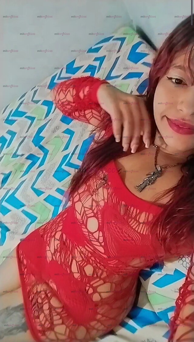 FOTOS DE FOGOSA MORENITA NIÑITA DE 19 AÑITOS PERVERTIDA Y SEXY.