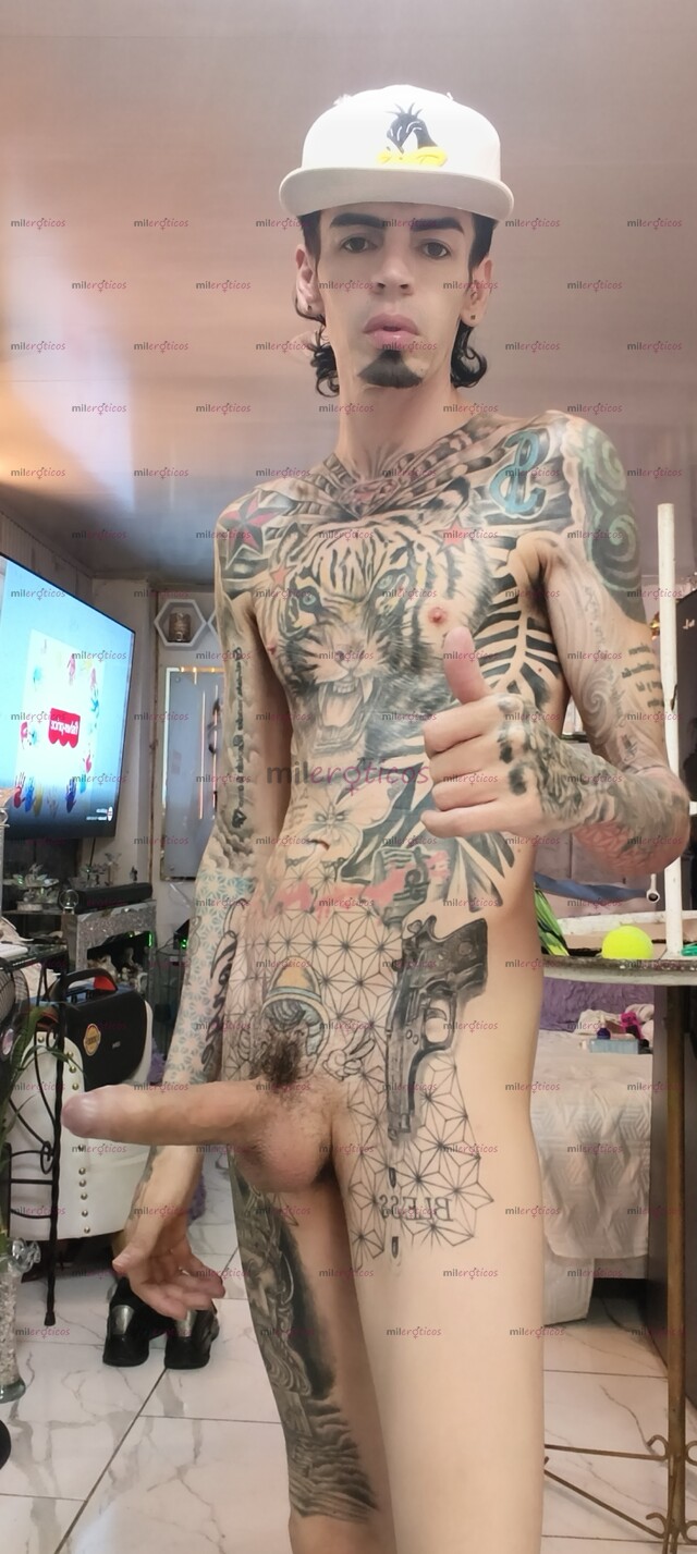 FOTOS DE FLACO VERGON SERIO ACTIVO TATUADO. MORBOSO