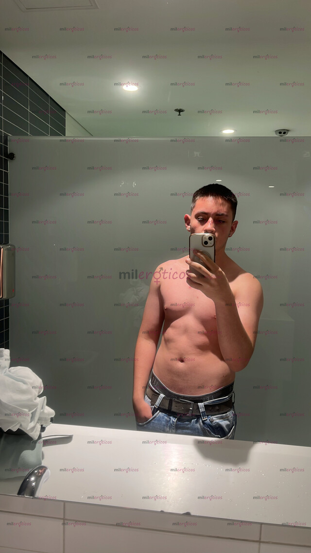 FOTOS DE HOLA SOY ANDRÉS TENGO 18 AÑOS FULL ARRECHO PARA PASARLA DELICIOSO