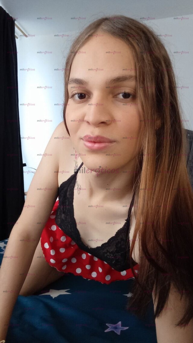 FOTOS DE NENA TRANS ,VERGONA ,VERSÁTIL Y DESEOSA DE COMPLACER TUS DESEOS