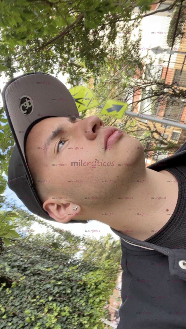 FOTOS DE HOLA SOY ANDRÉS TENGO 18 AÑOS FULL ARRECHO PARA PASARLA DELICIOSO