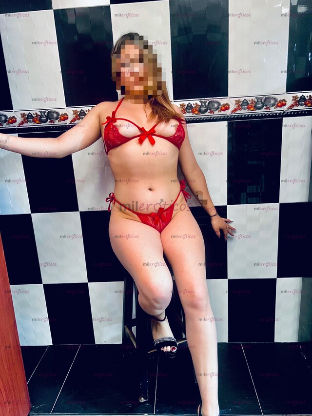FOTOS DE VERONIKA HERMOSA RUBIA DE 18 AÑOS FLACA BLANCA Y HERMOSA