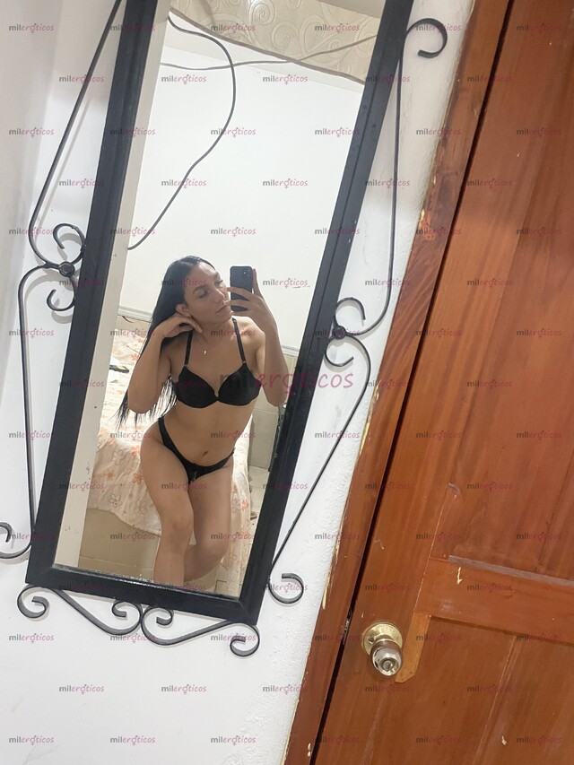 FOTOS DE HOLAAA CHICA TRANS DELGADA Y GUAPA LISTA PARA CUMPLIR TUS FANTASÍAS
