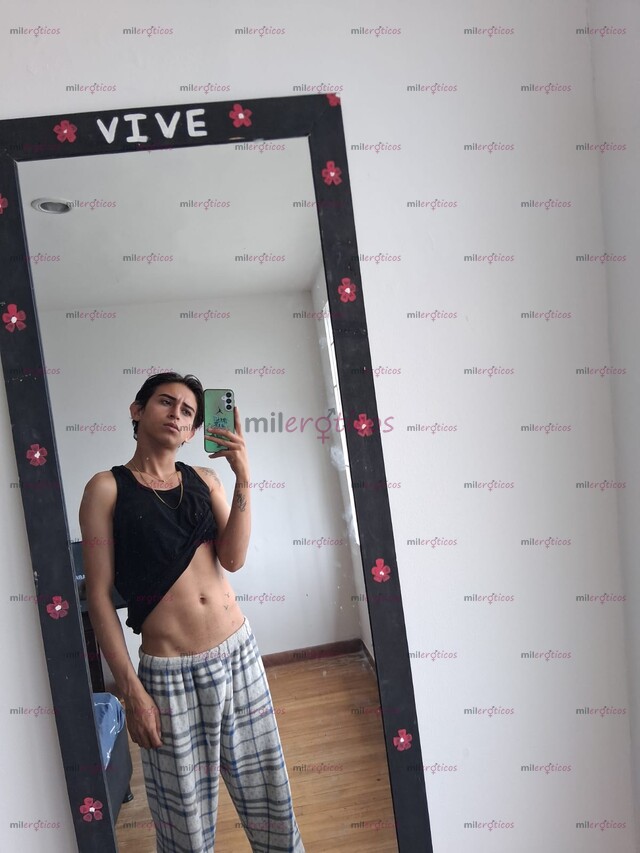 FOTOS DE HOLA CAMILO UN CHICO DE 19 AÑOS, NUEVO EN TU CIUDAD.