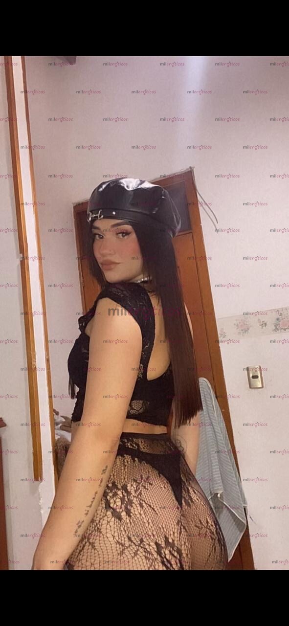 FOTOS DE PELINEGRA ESTRECHITA, CON RICAS CURVAS Y BUEN CULO