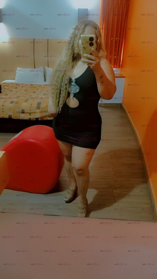 FOTOS DE CHICA CURVY MADURA BAJITA CADERONA DE POMPIS Y PIERNAS GRANDES