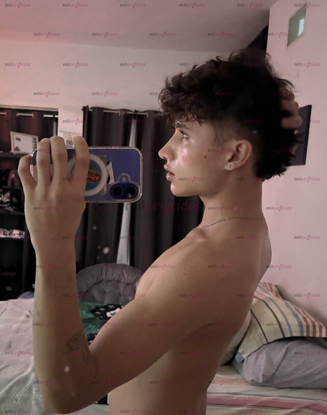 FOTOS DE TWINK 19 AÑOS 22 CM UNIVERSITARIO ATLÉTICO OJITOS LINDOS