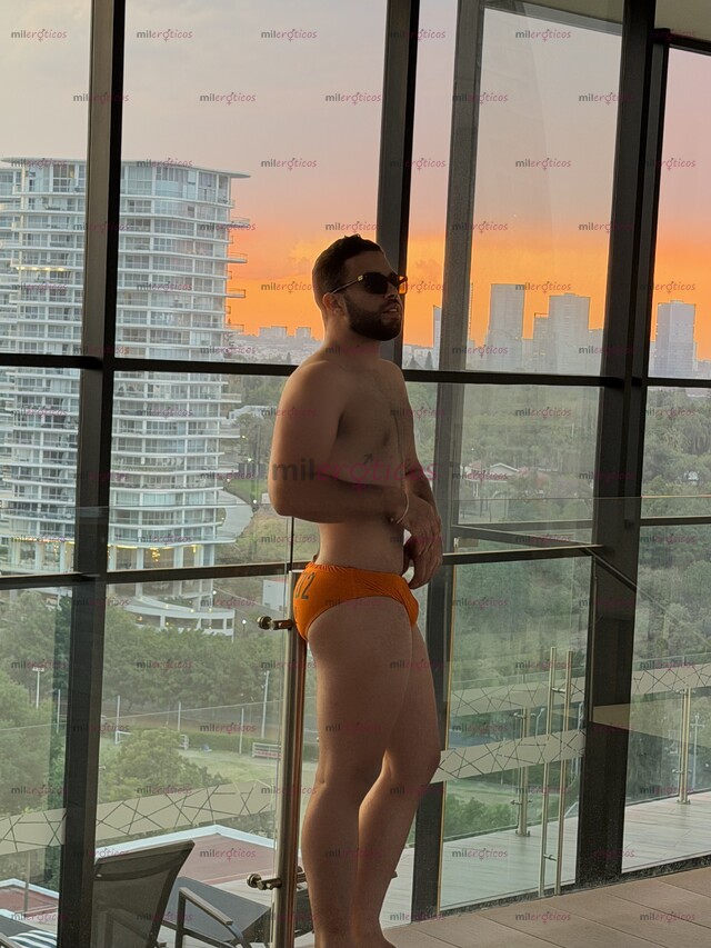 FOTOS DE SOLO PARA GUSTOS EXIGENTES, COLOMBIANO DE 23 AÑOS.