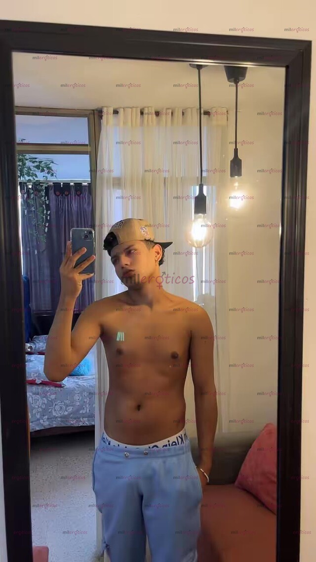 FOTOS DE HOLA SOY EN LA ZONA, ME LLAMO ROY CHICO BIX. SOLO SUBA.
