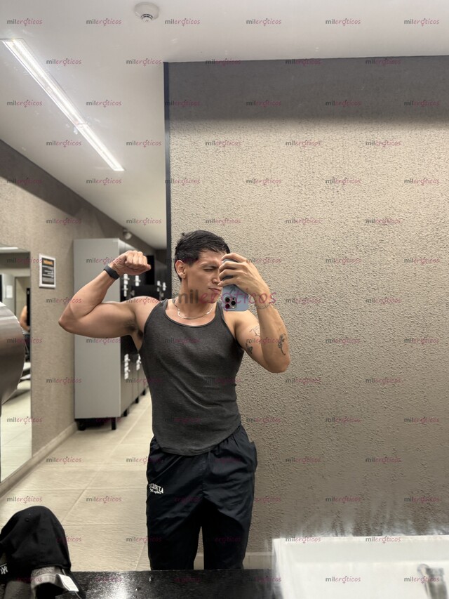 FOTOS DE JOVEN VARONIL, DISCRETO, DISPUESTO A COMPLACERTE