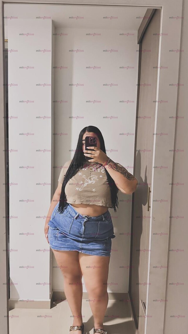 FOTOS DE HERMOSA CURVY GRANDE Y PELINEGRA VERONICA