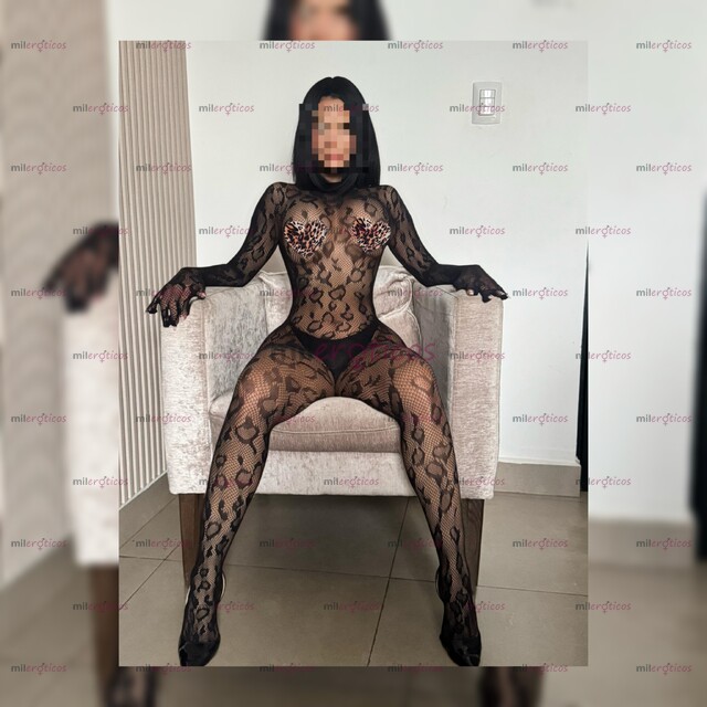 FOTOS DE HERMOSA MORENA VENEZOLANA PREPARADA PARA EXTASIARTE