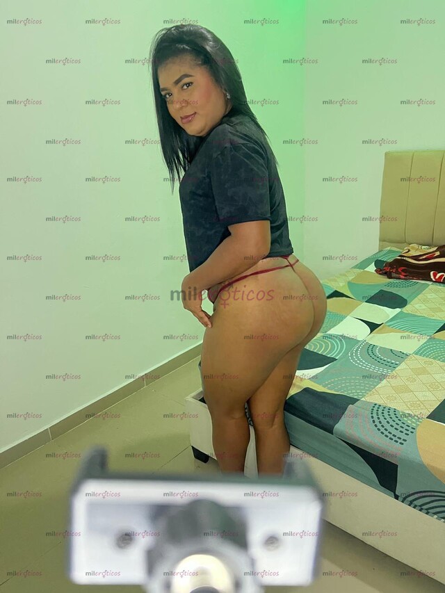 FOTOS DE ELIUZCA CON 22CM LISTOS PARA JUGAR & GOZAR TRASERO REDONDITO Y JUGOSITO