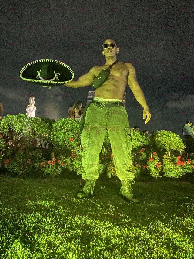 FOTOS DE CUBANO MORBOSO Y CALIENTE VIVIENDO EN GUADALAJARA
