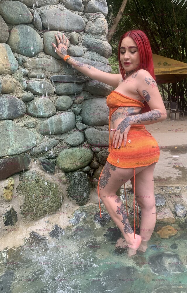 FOTOS DE VIOLETA PELI ROJA,EXOTICA TATUADA, DESCOMPLICADA PODEMOS FUMAR Y BAILAR SI A