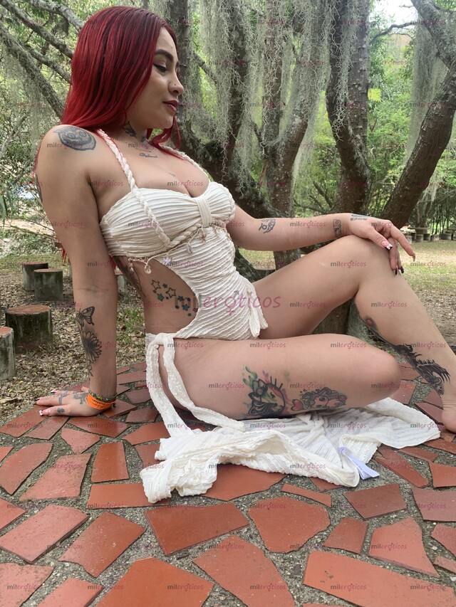 FOTOS DE VIOLETA PELI ROJA,EXOTICA TATUADA, DESCOMPLICADA PODEMOS FUMAR Y BAILAR SI A